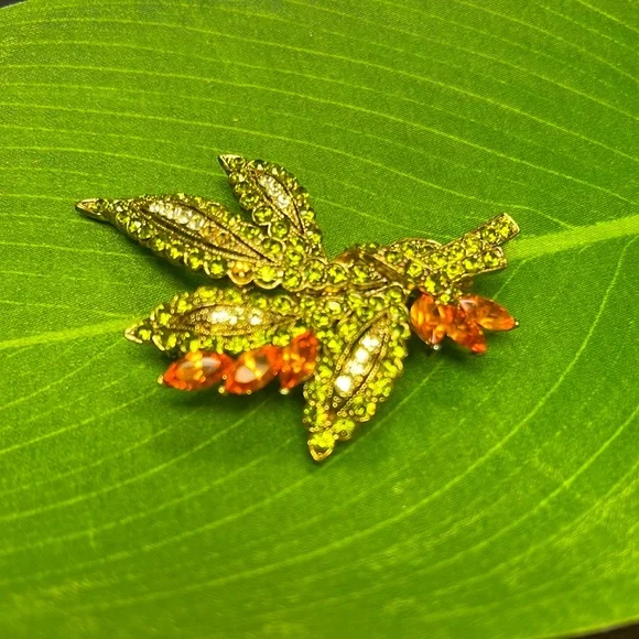 Vintage brooch with paradise, green and orange topaz and clear stones - Picture 2 of 3
